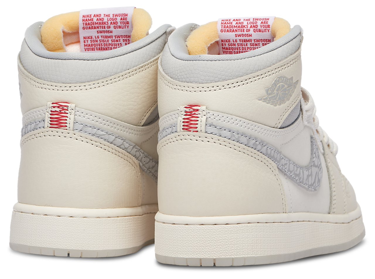 Jordan Air Jordan Retro 1 Hi Image 3 of 5. Tap to open photo gallery.