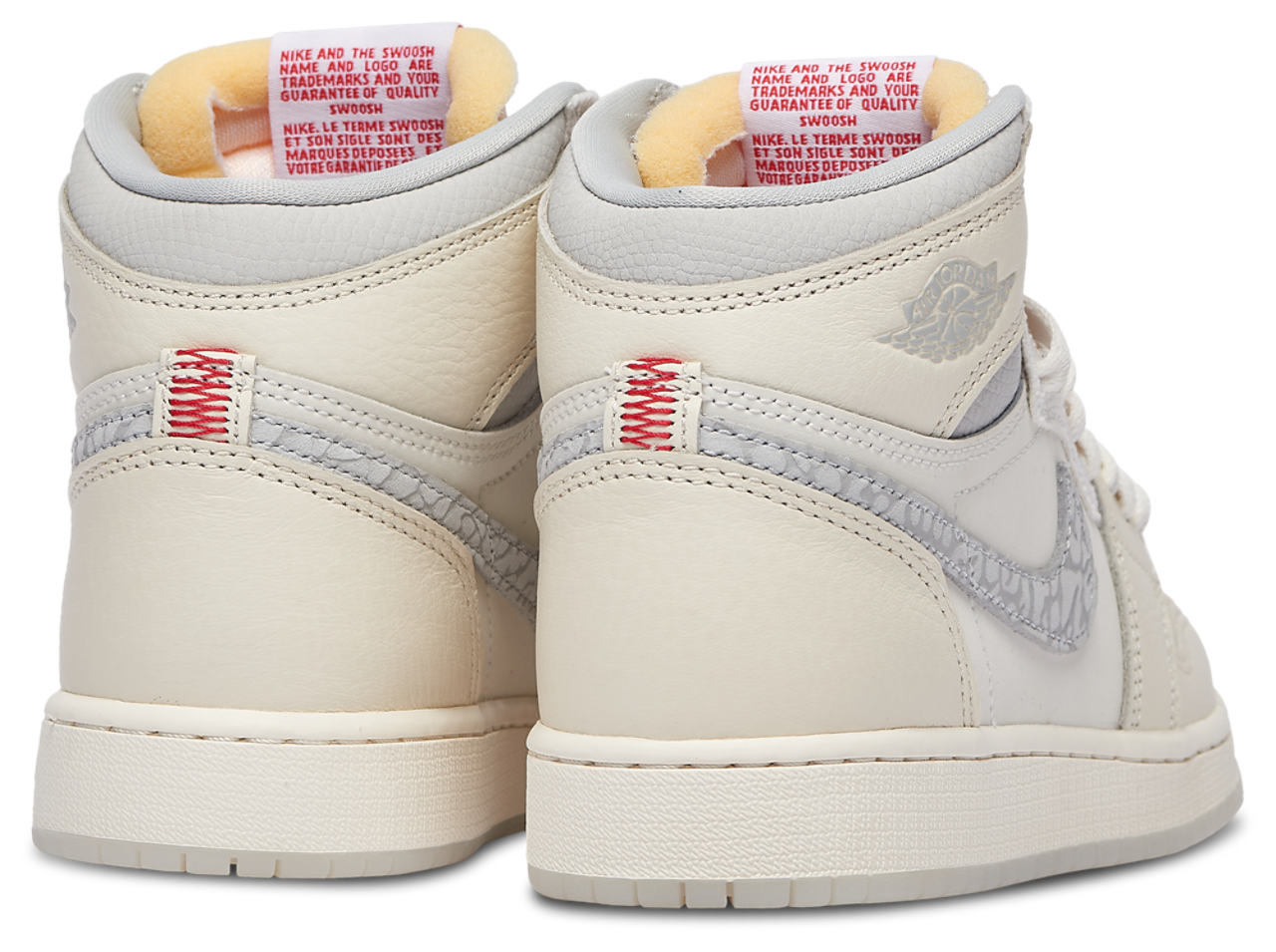 Jordan Air Jordan Retro 1 Hi Image 3 of 5. Tap to open photo gallery.