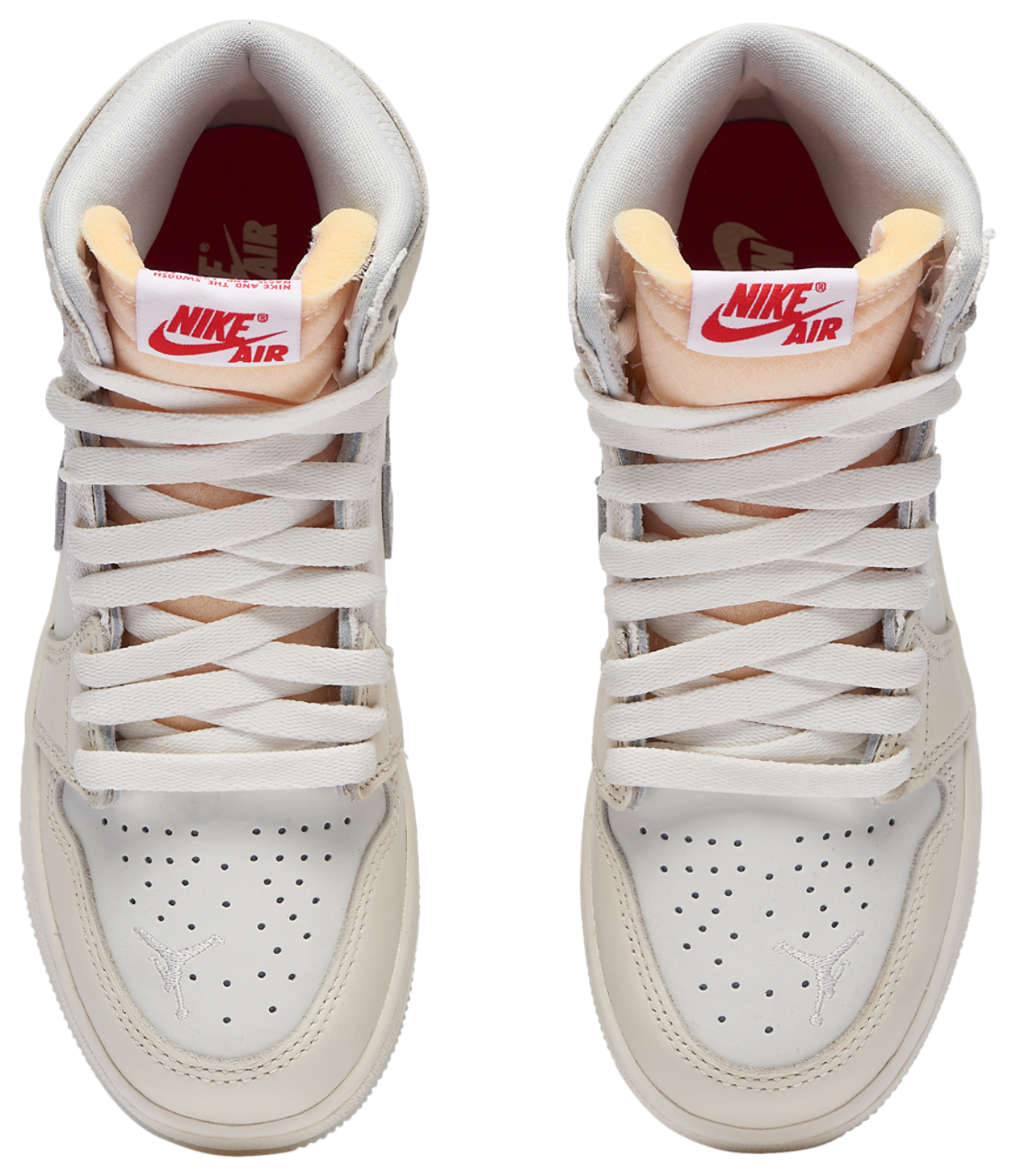 Jordan Air Jordan Retro 1 Hi Image 4 of 5. Tap to open photo gallery.