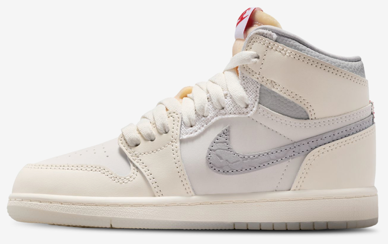 Jordan Retro 1 High Image 2 of 5. Tap to open photo gallery.