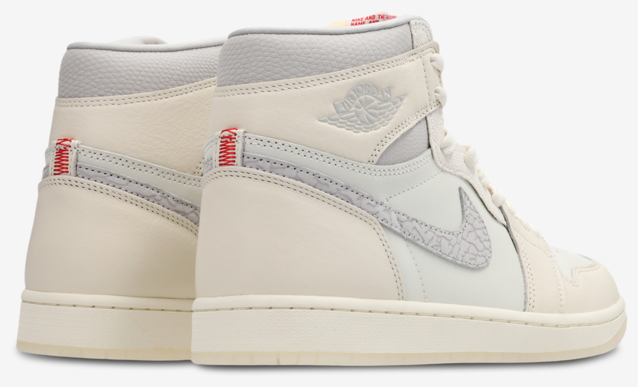 Jordan AJ 1 Retro High OG V3 Image 3 of 8. Tap to open photo gallery.