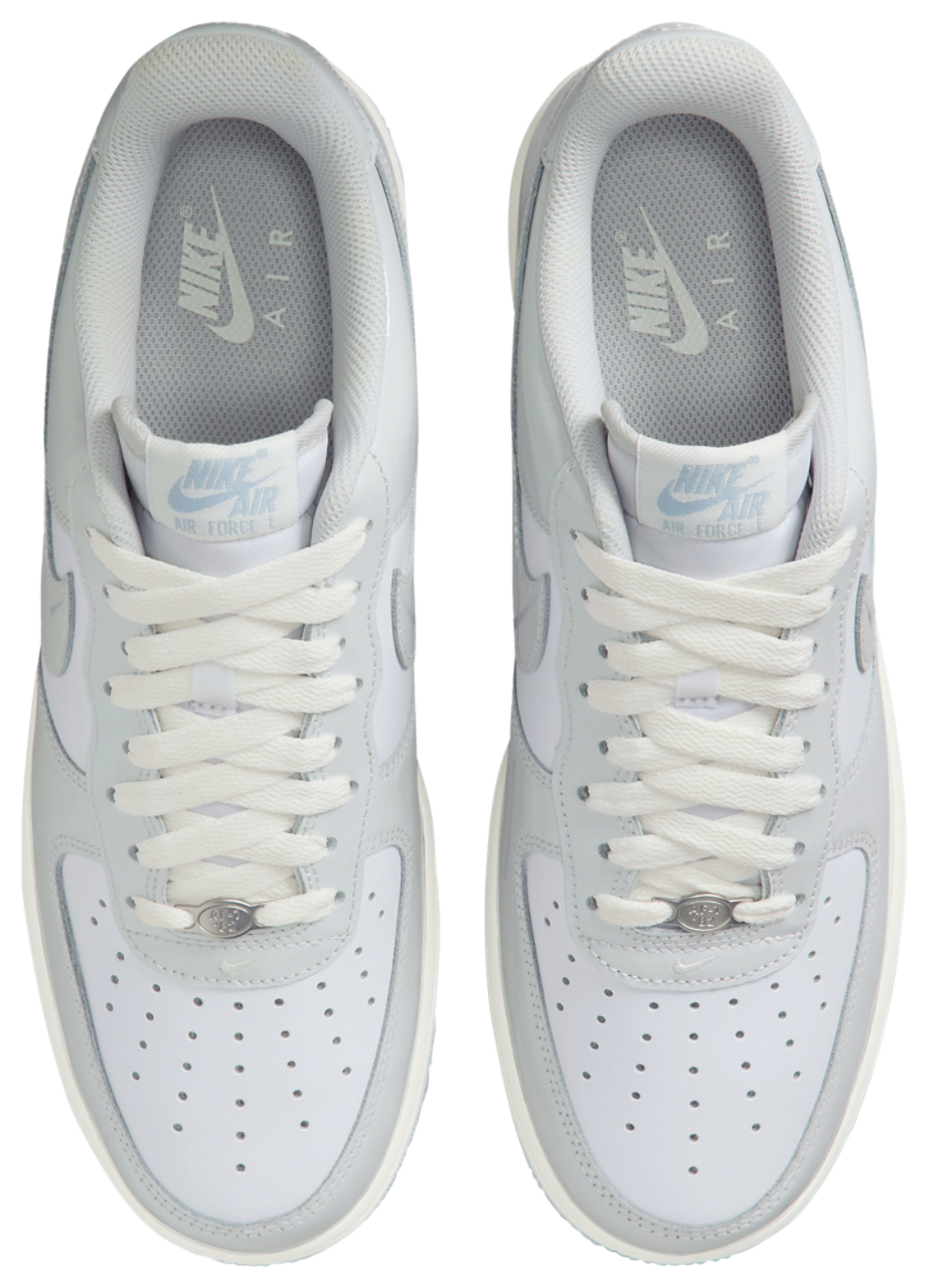 Nike Air Force 1 07 FL Image 4 of 5. Tap to open photo gallery.