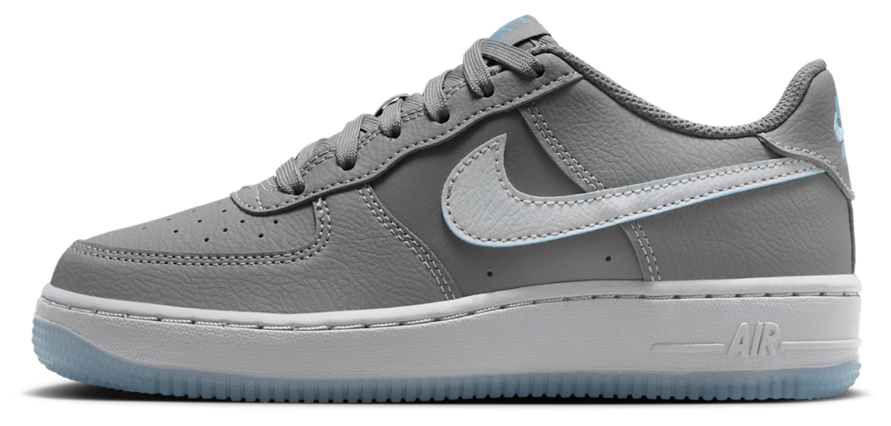 Nike Air Force 1 SE Image 2 of 5. Tap to open photo gallery.