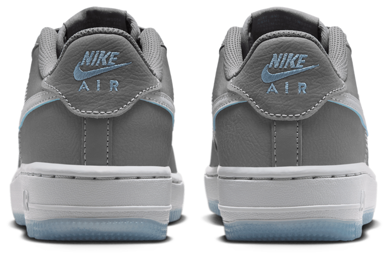 Nike Air Force 1 SE Image 3 of 5. Tap to open photo gallery.