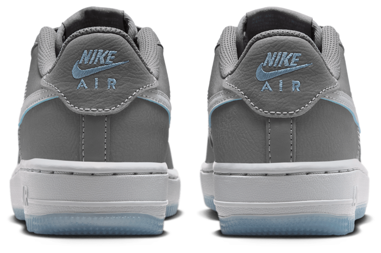 Nike Air Force 1 SE Image 3 of 5. Tap to open photo gallery.