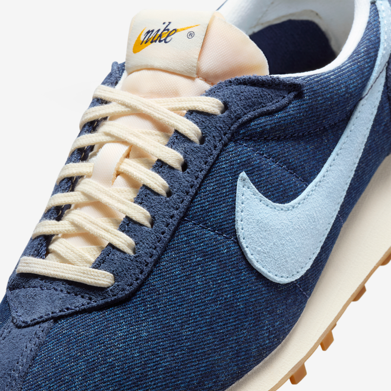 Nike LD-1000 SE Image 7 of 8. Tap to open photo gallery.
