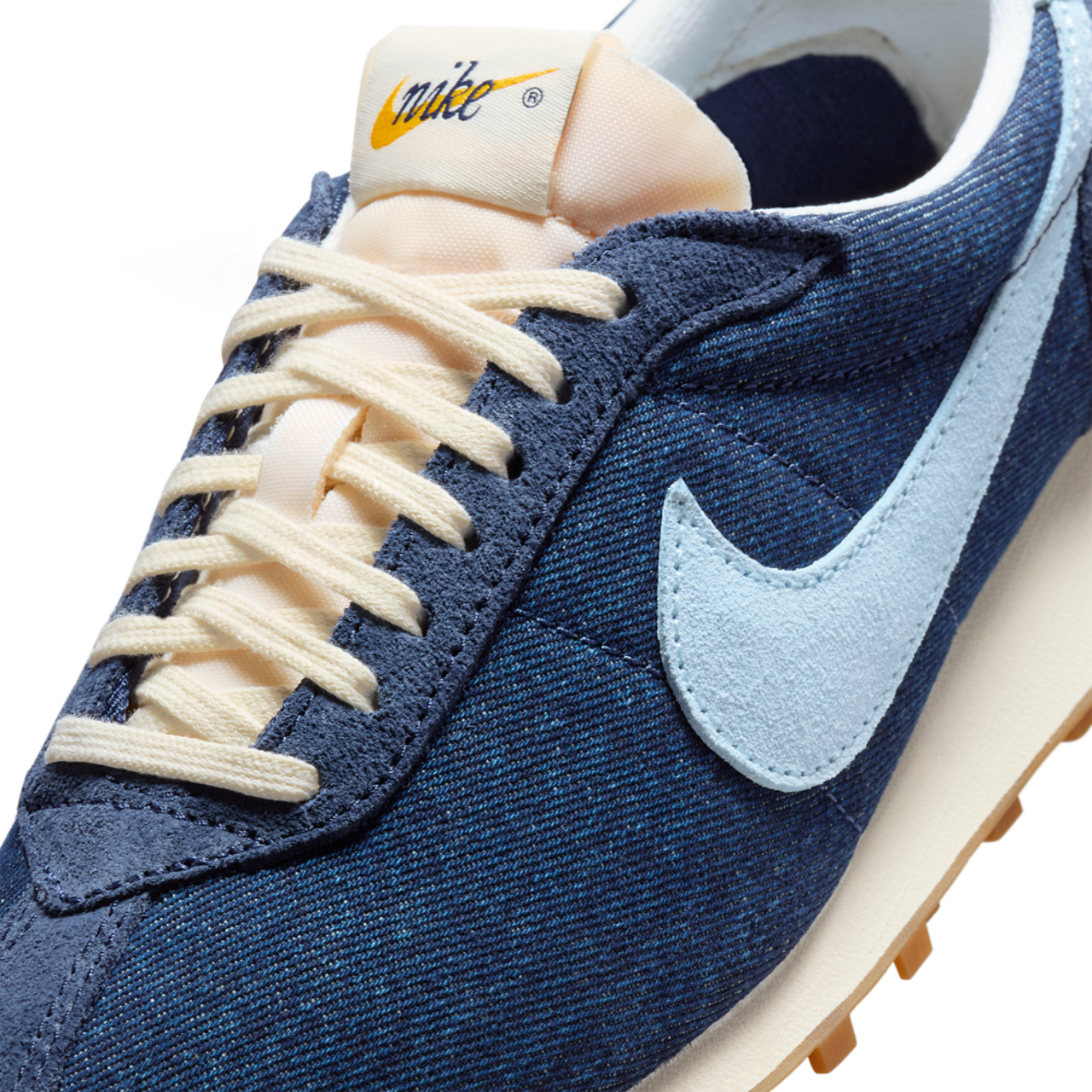 Nike LD-1000 SE Image 7 of 8. Tap to open photo gallery.