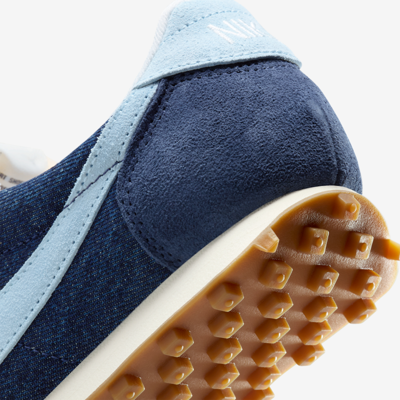 Nike LD-1000 SE Image 8 of 8. Tap to open photo gallery.