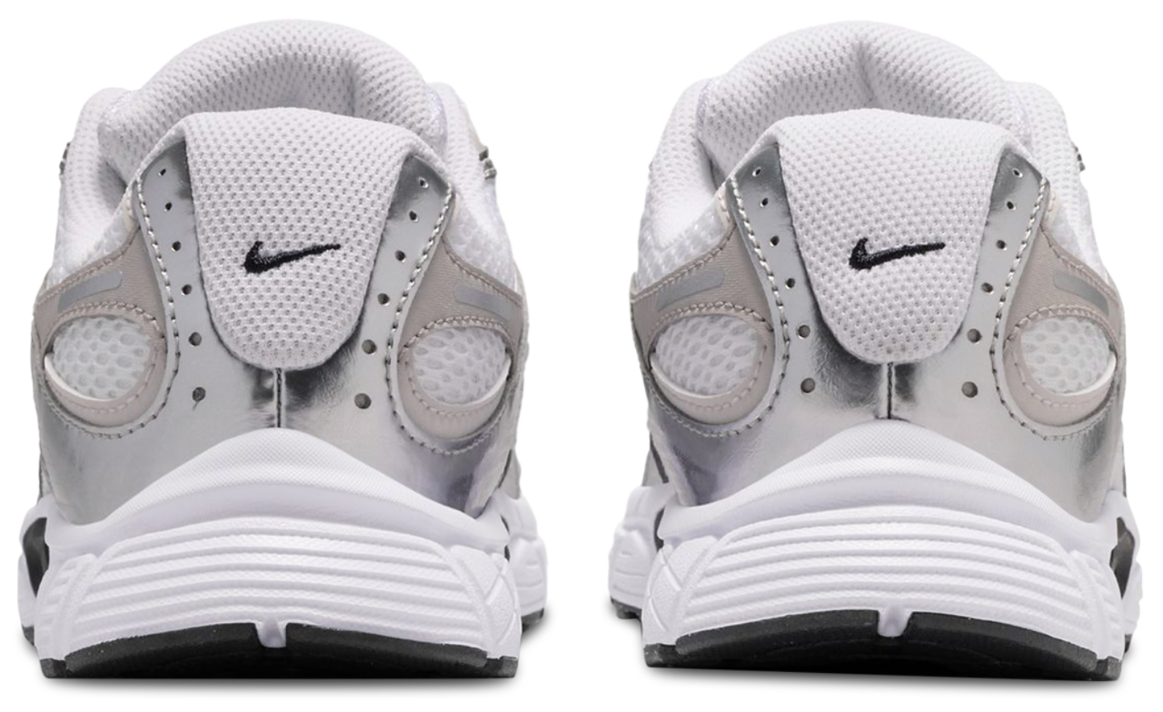 Nike V5 RNR Image 3 of 5. Tap to open photo gallery.