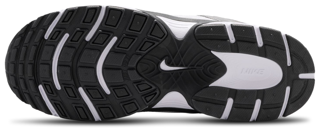 Nike V5 RNR Image 5 of 5. Tap to open photo gallery.