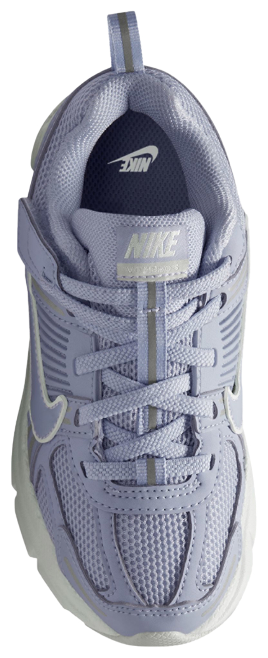 Nike Vomero 5 Image 3 of 4. Tap to open photo gallery.