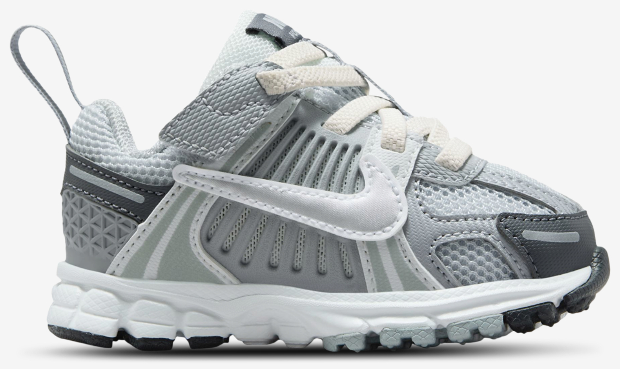 Nike Vomero 5 Image 1 of 8. Tap to open photo gallery.
