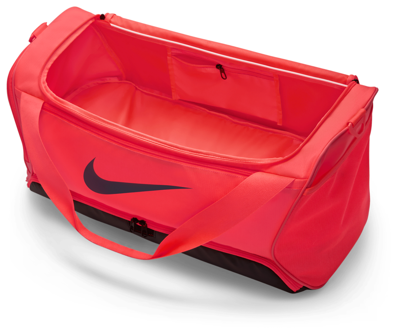 Nike Brasilia M 9.5 Duffel Image 4 of 8. Tap to open photo gallery.