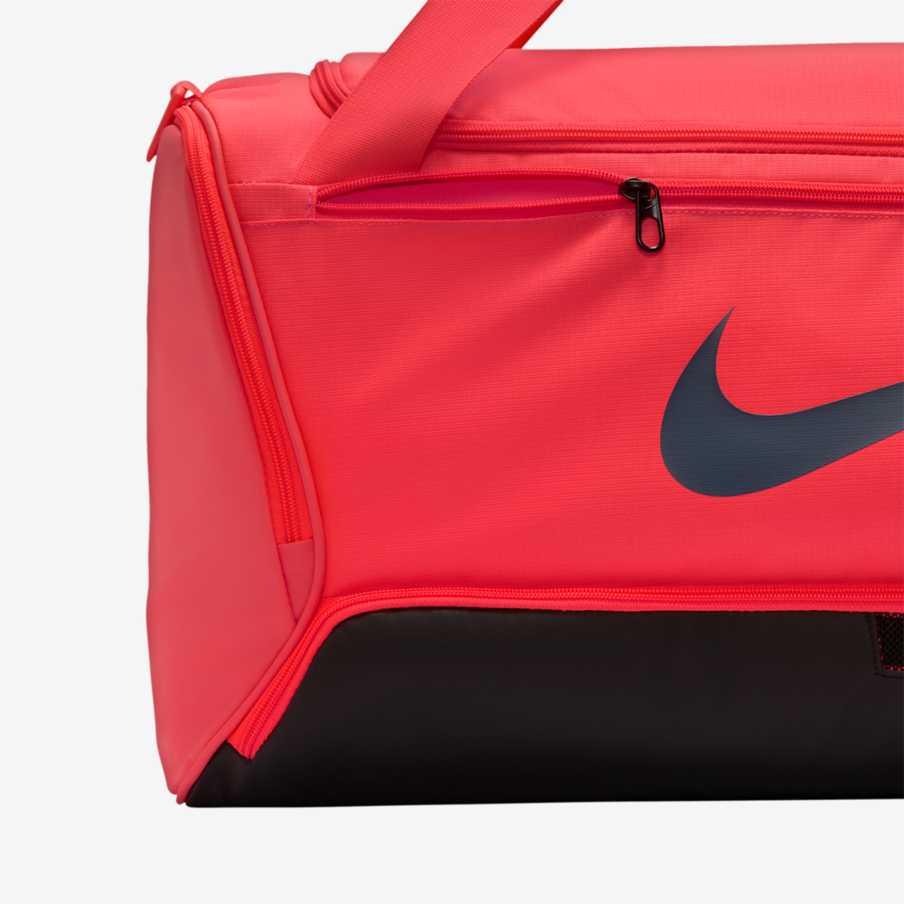 Nike Brasilia M 9.5 Duffel Image 5 of 8. Tap to open photo gallery.