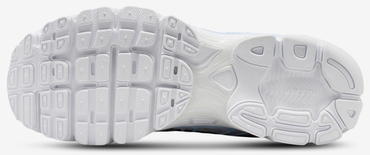 Nike Air Max Moto 2K SE Image 5 of 5. Tap to open photo gallery.