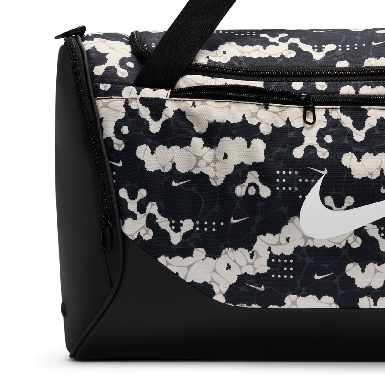 Nike Brasilia Medium Duffel X Image 6 of 8. Tap to open photo gallery.