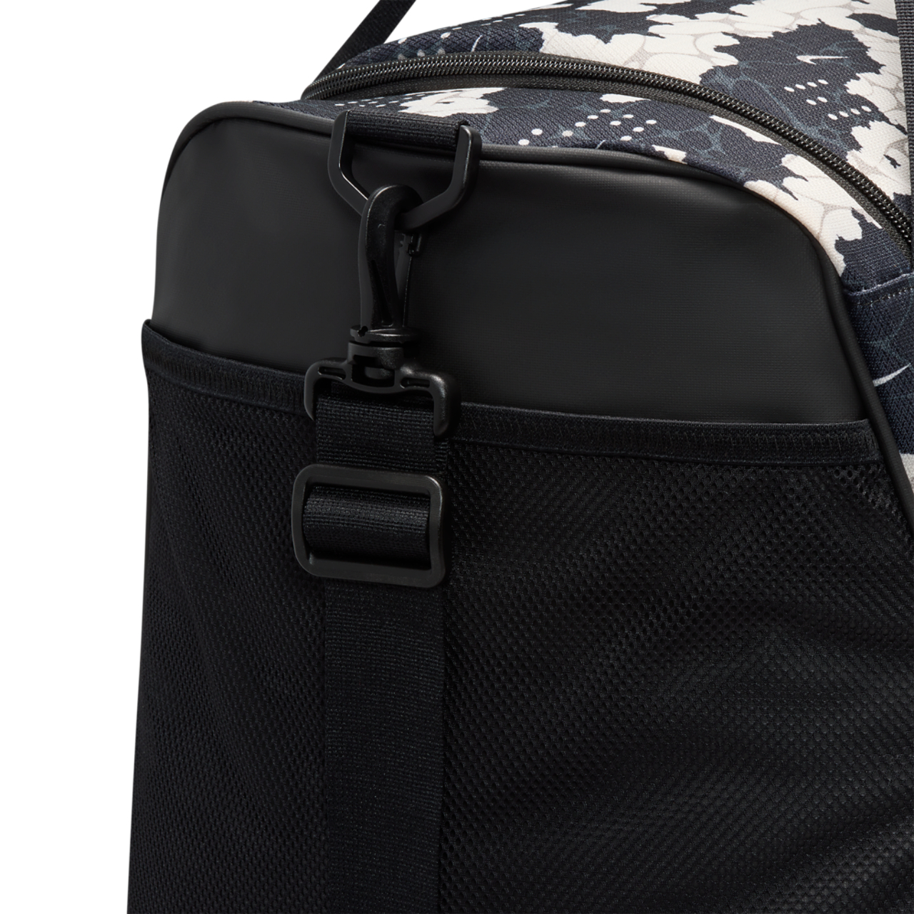 Nike Brasilia Medium Duffel X Image 7 of 8. Tap to open photo gallery.