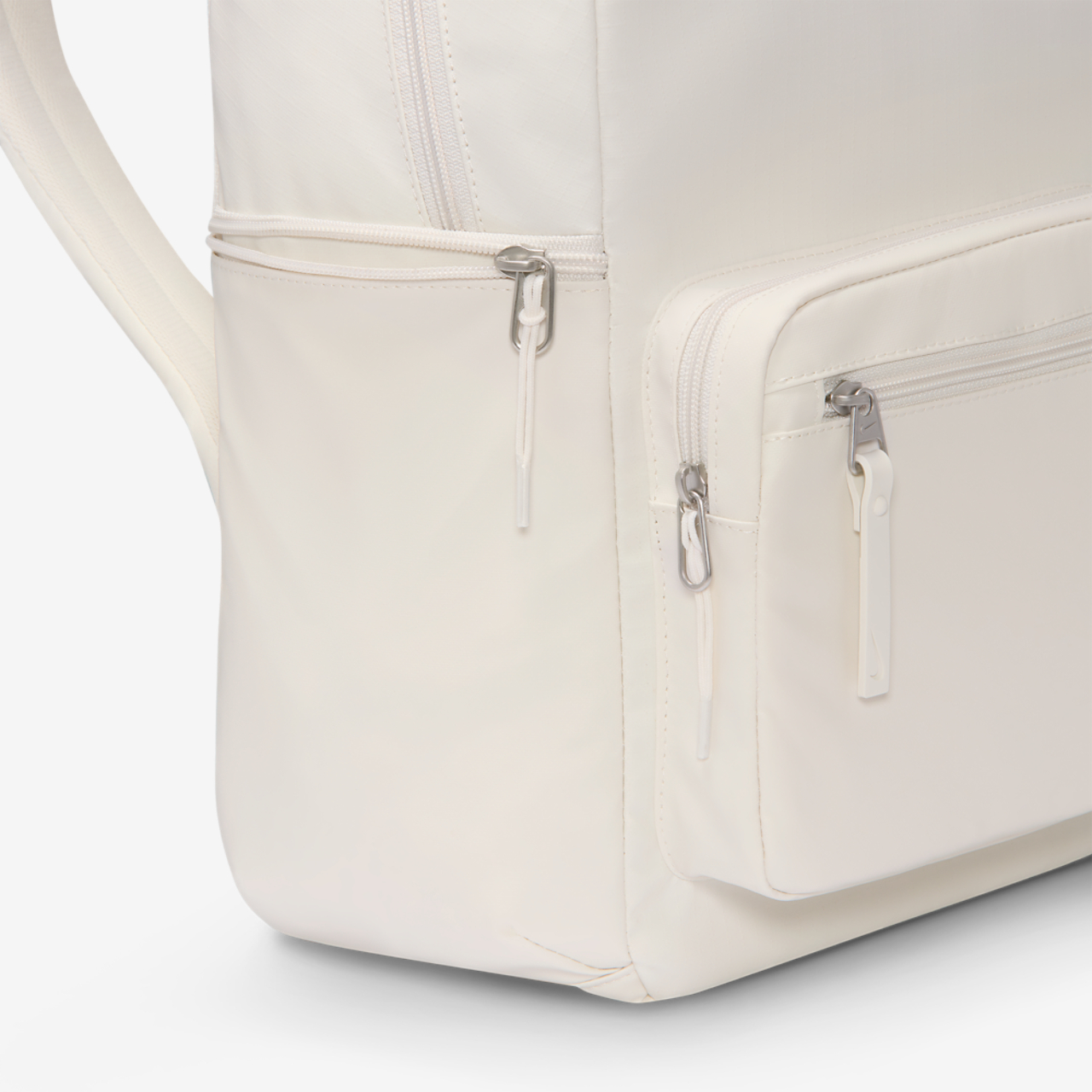 Nike Heritage Eugene Winterized Backpack 2.0 Image 6 of 9. Tap to open photo gallery.