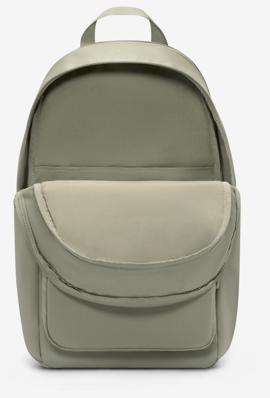 Nike Heritage Eugene Winterized Backpack 2.0 Image 4 of 9. Tap to open photo gallery.