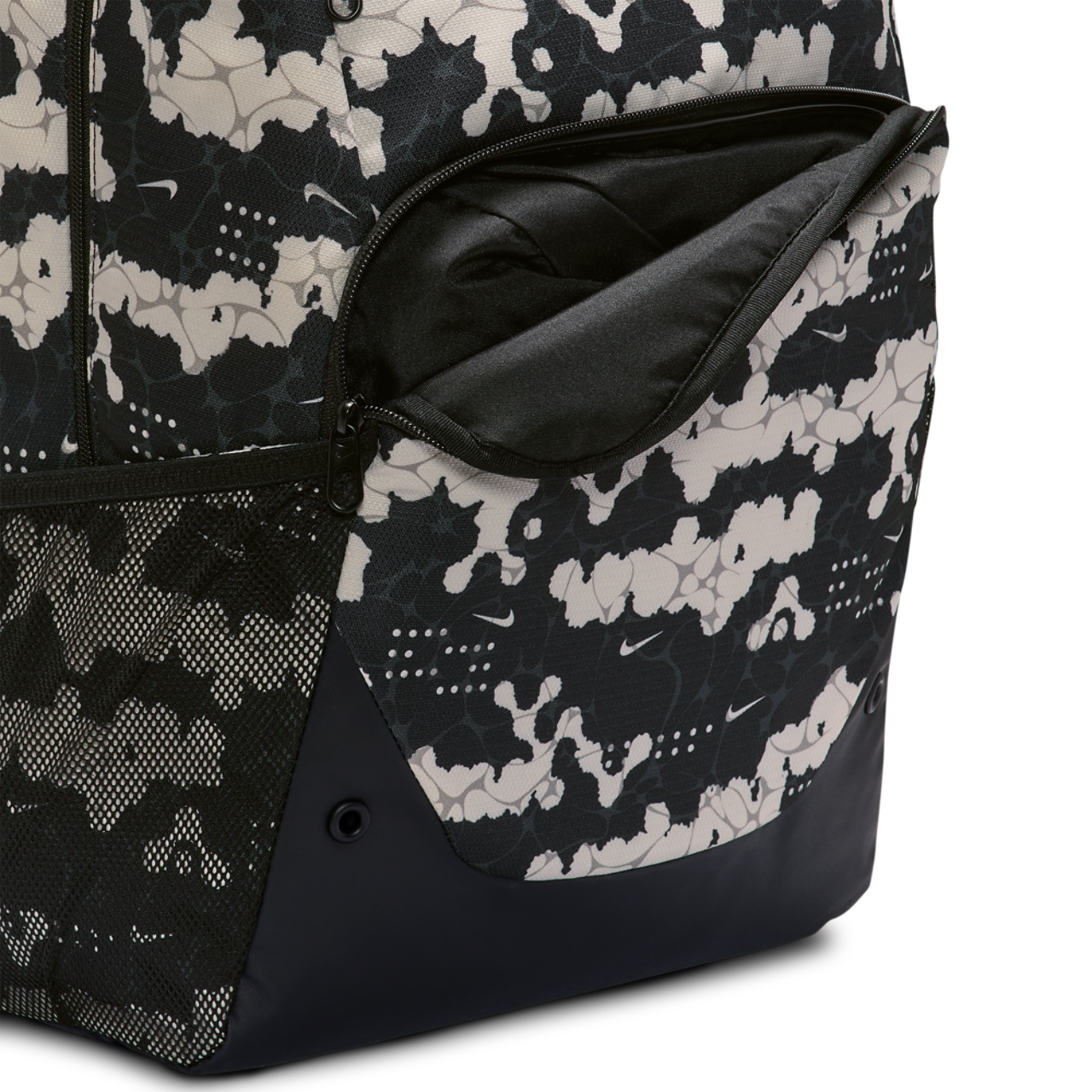 Nike Brasilia XL Backpack X Image 7 of 8. Tap to open photo gallery.