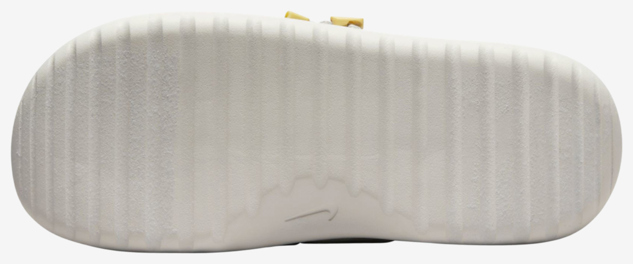 Nike Asuna 2 Slides Image 4 of 4. Tap to open photo gallery.