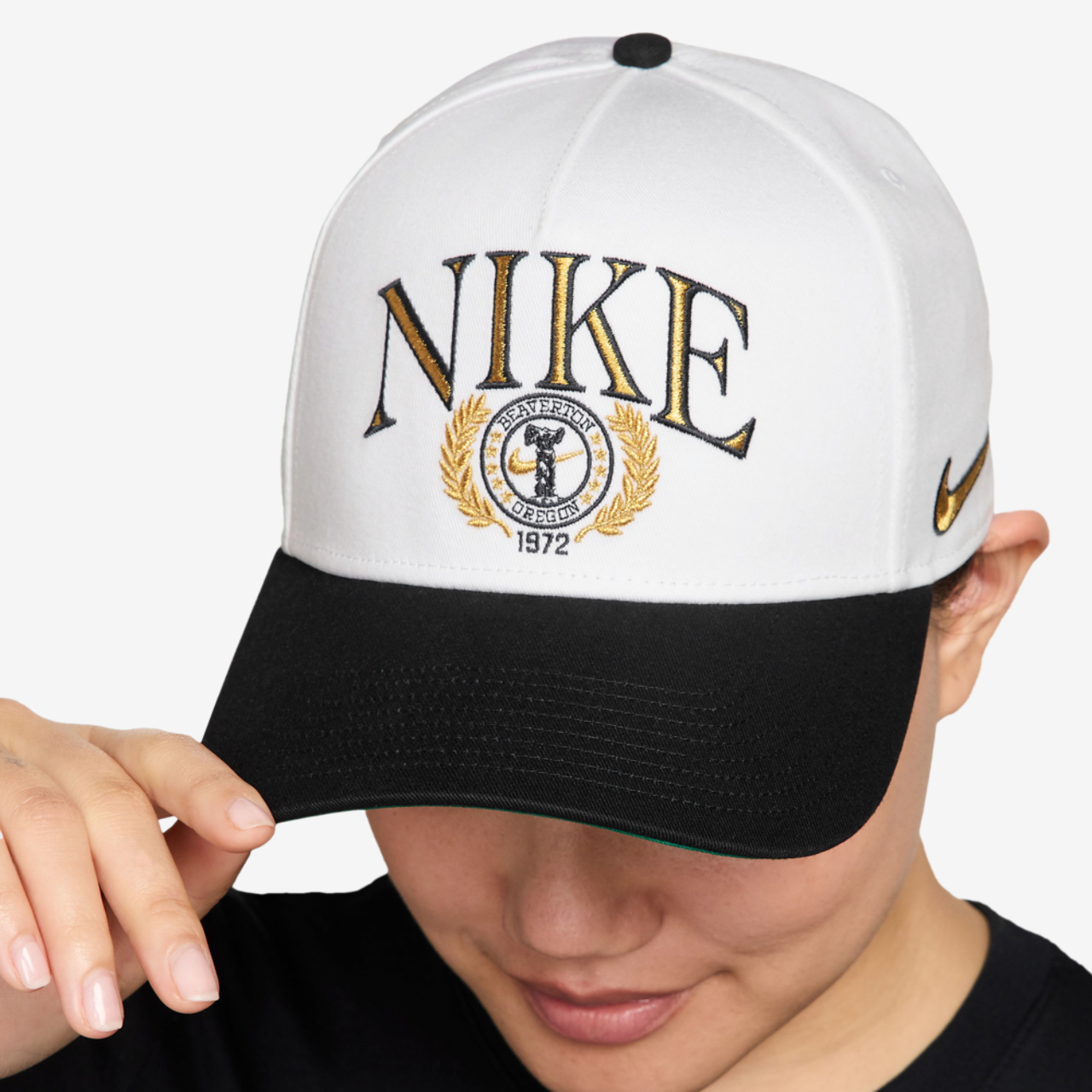 Nike GFX Rise Cap Image 4 of 6. Tap to open photo gallery.