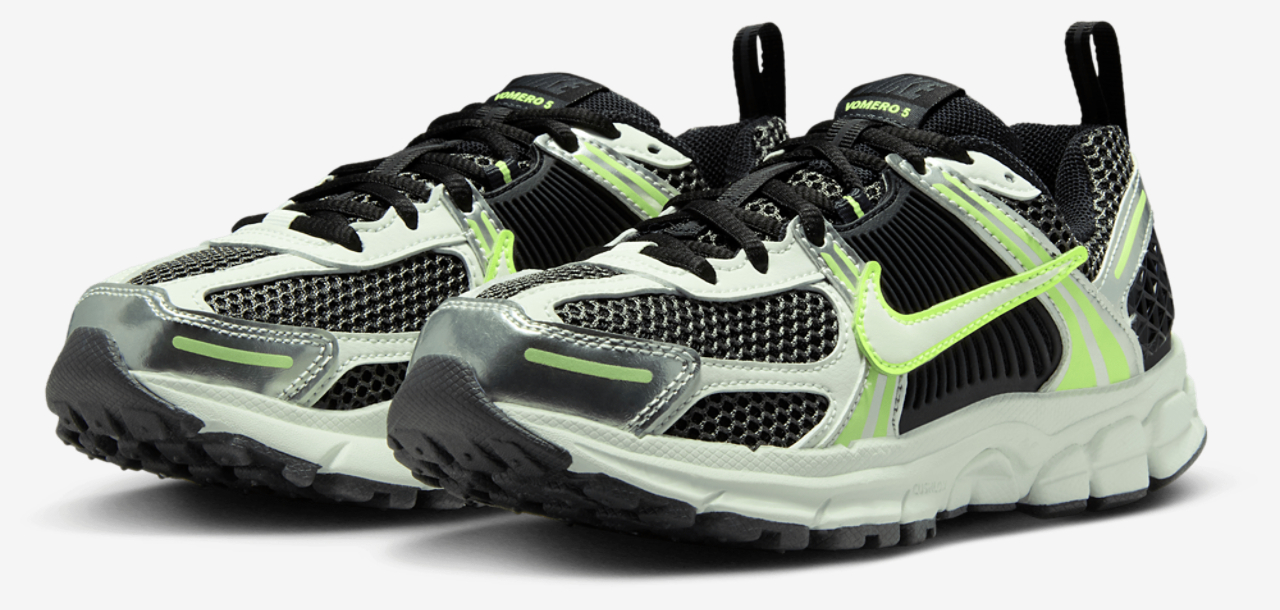 Nike Vomero 5 Image 6 of 8. Tap to open photo gallery.