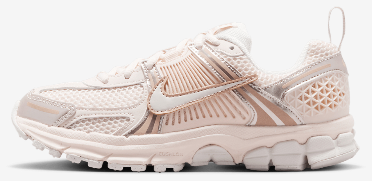 Nike Vomero 5 Image 2 of 5. Tap to open photo gallery.