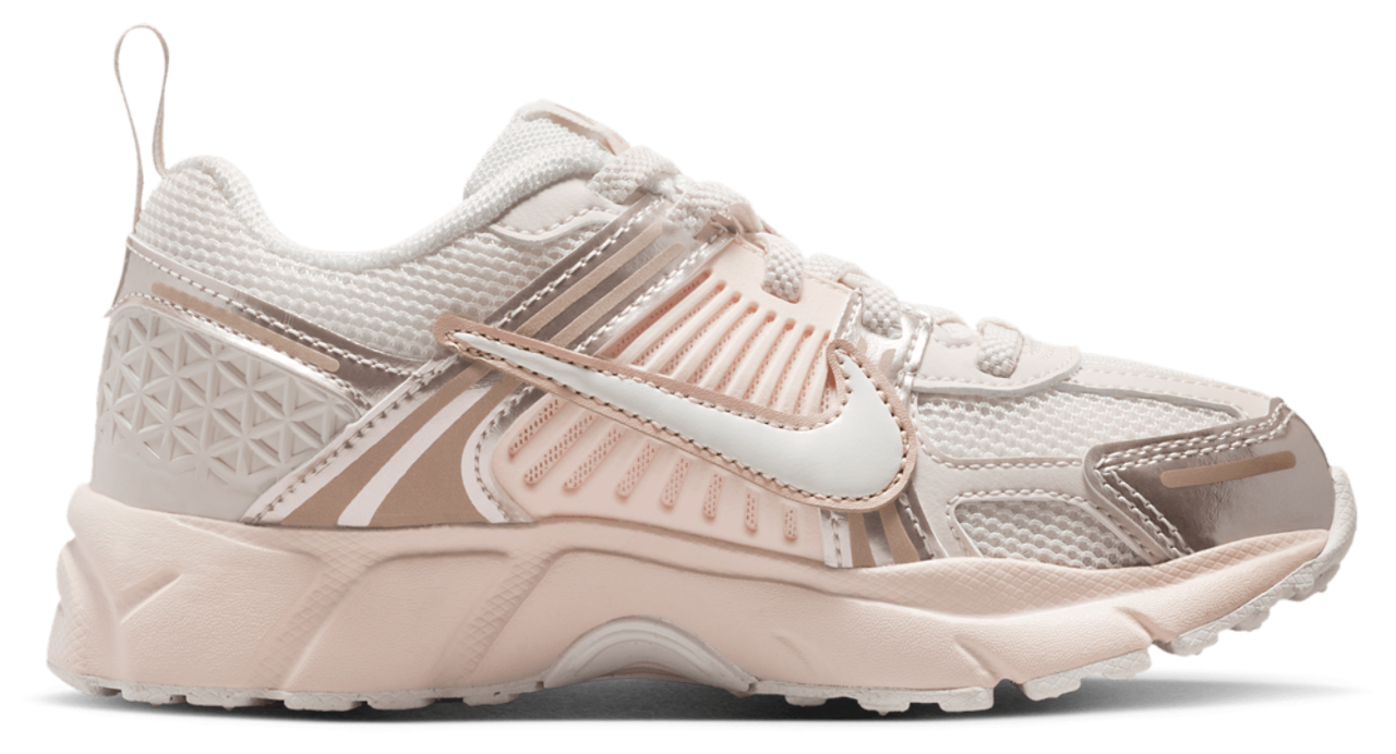 Nike Vomero 5 Image 1 of 5. Tap to open photo gallery.