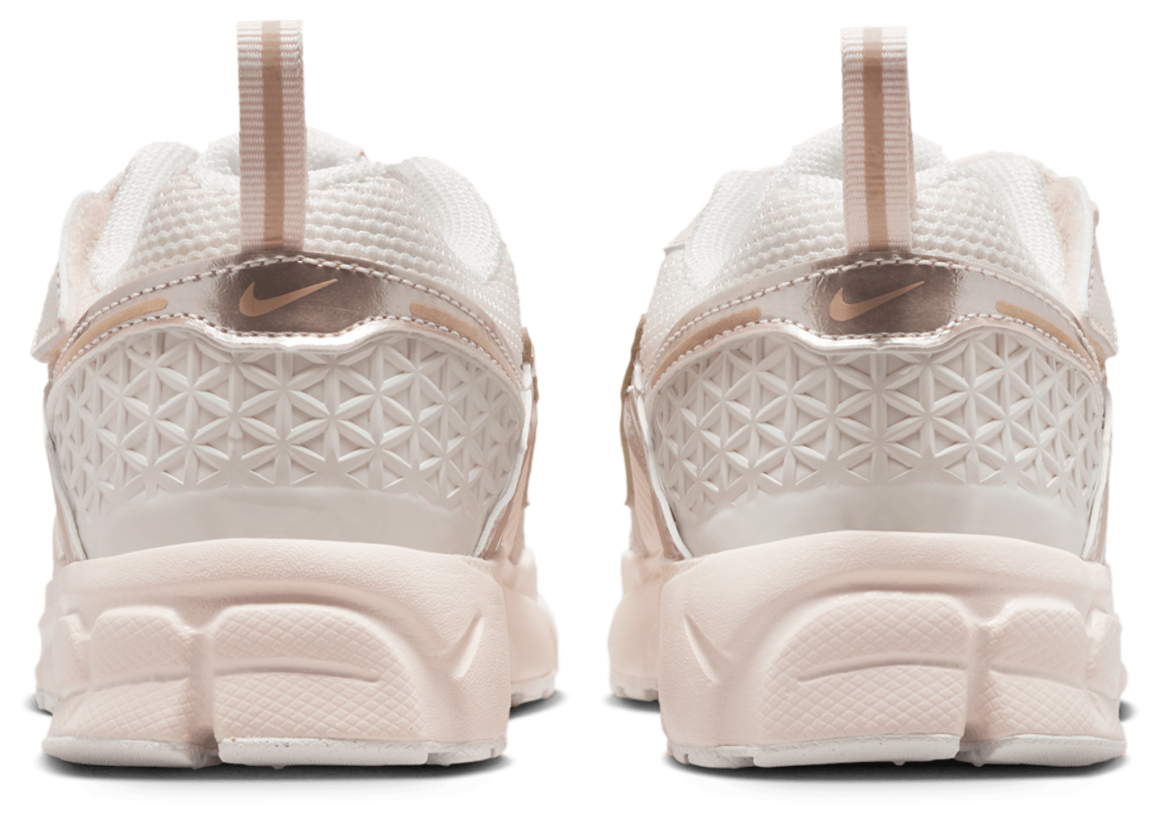 Nike Vomero 5 Image 3 of 5. Tap to open photo gallery.