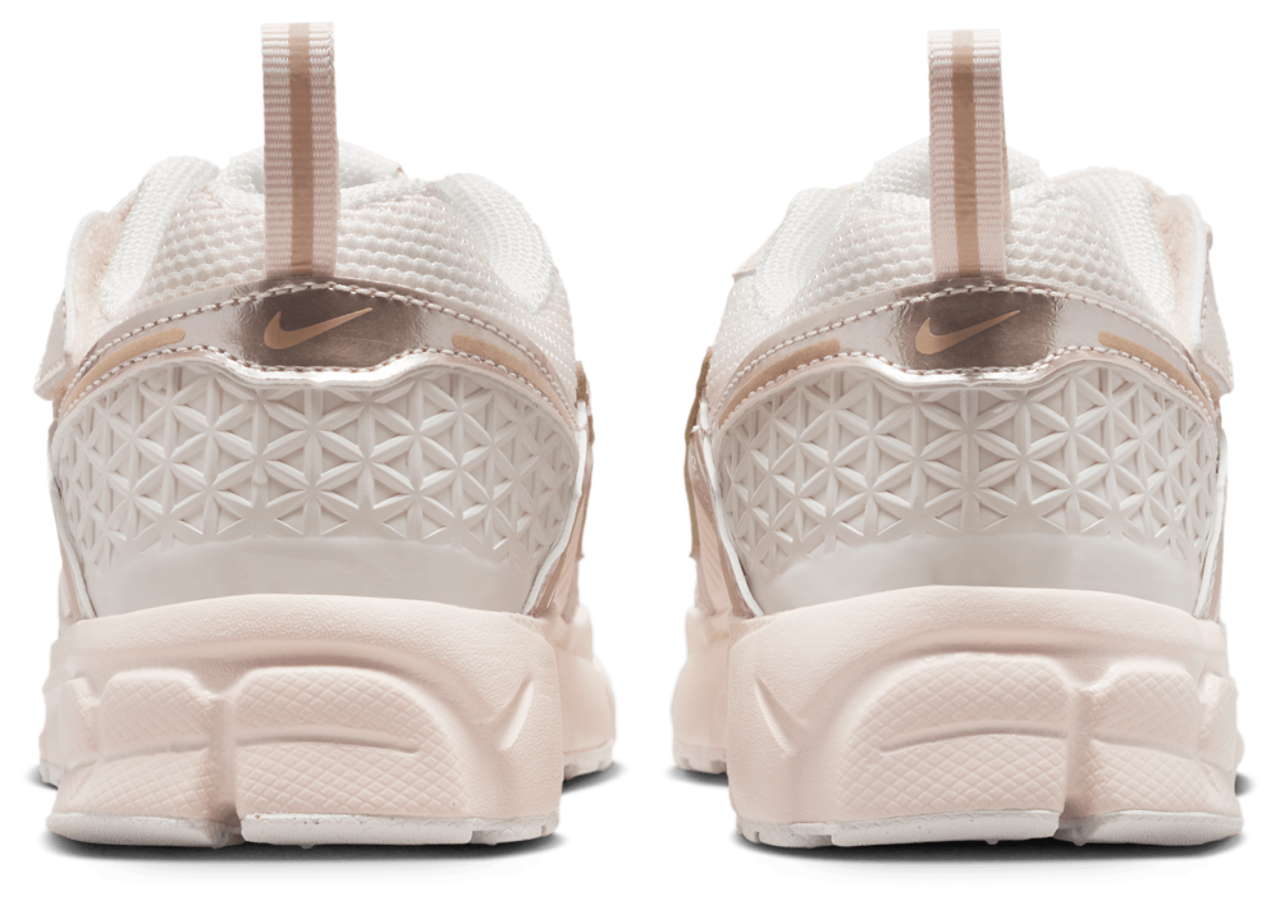 Nike Vomero 5 Image 3 of 5. Tap to open photo gallery.