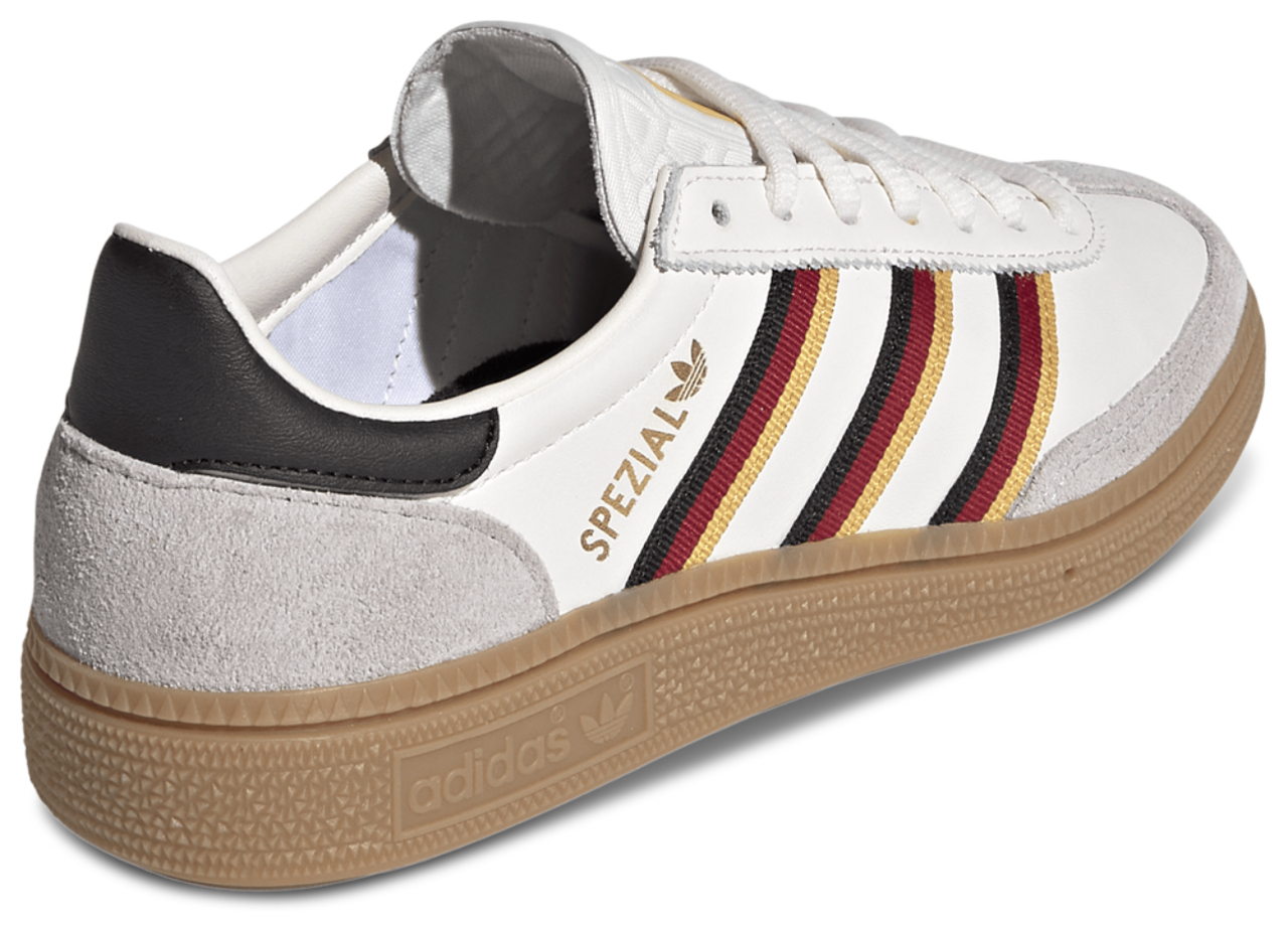 adidas Originals Handball Spezial Image 3 of 5. Tap to open photo gallery.