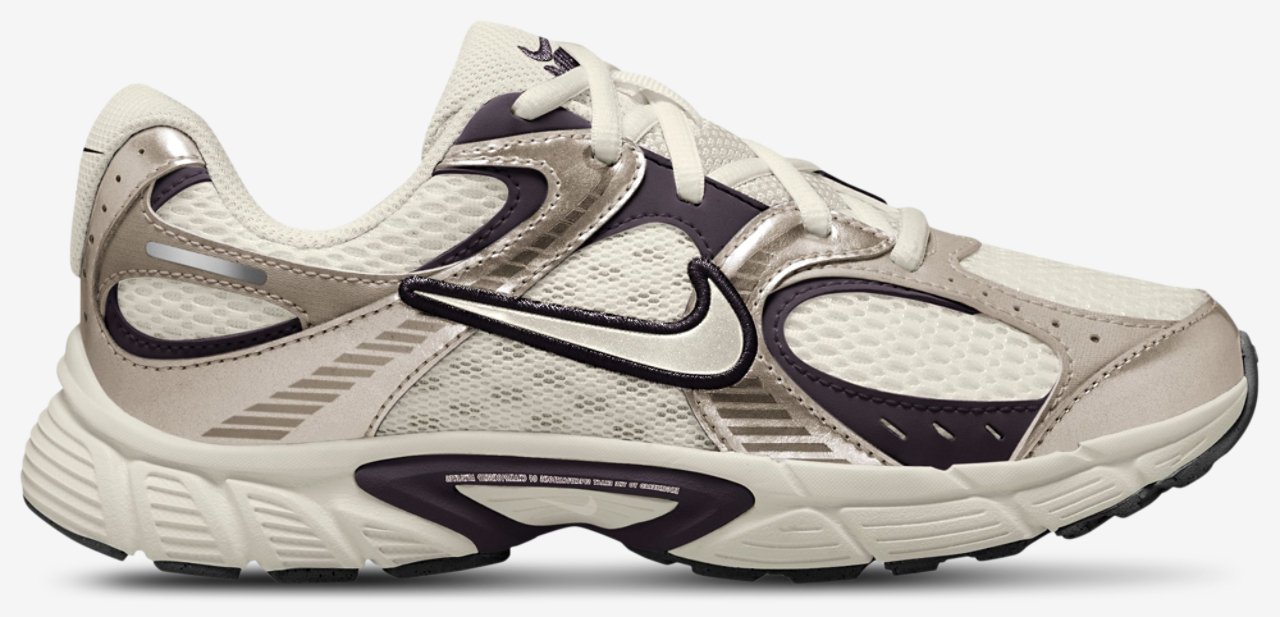 Nike V5 RNR Image 1 of 4. Tap to open photo gallery.
