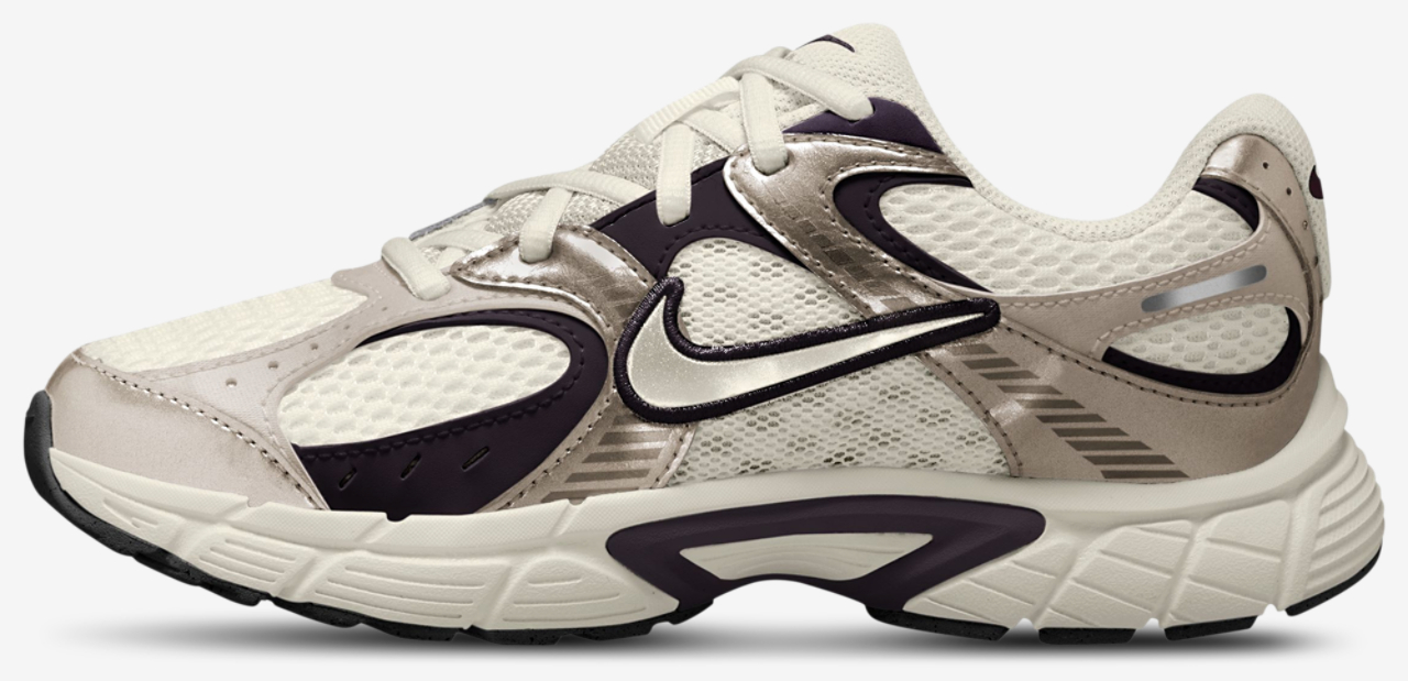 Nike V5 RNR Image 2 of 4. Tap to open photo gallery.