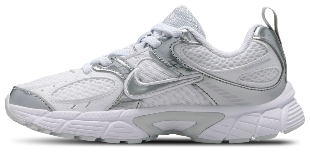 Nike V5 RNR Image 2 of 5. Tap to open photo gallery.