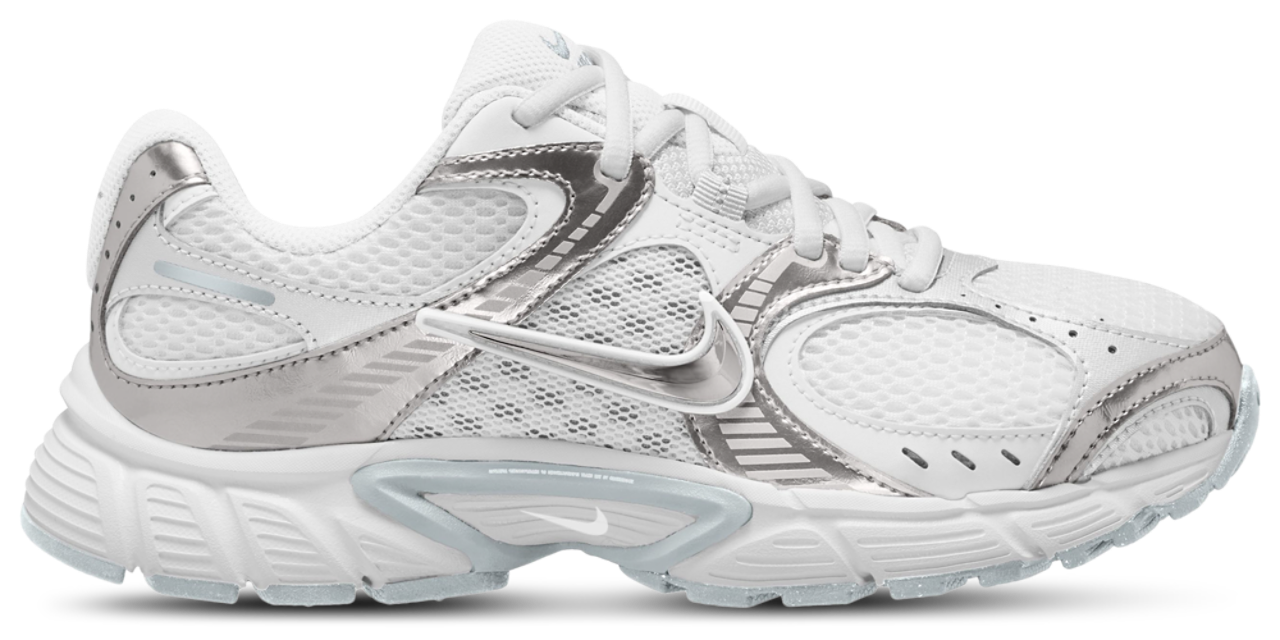 Nike V5 RNR Image 1 of 4. Tap to open photo gallery.