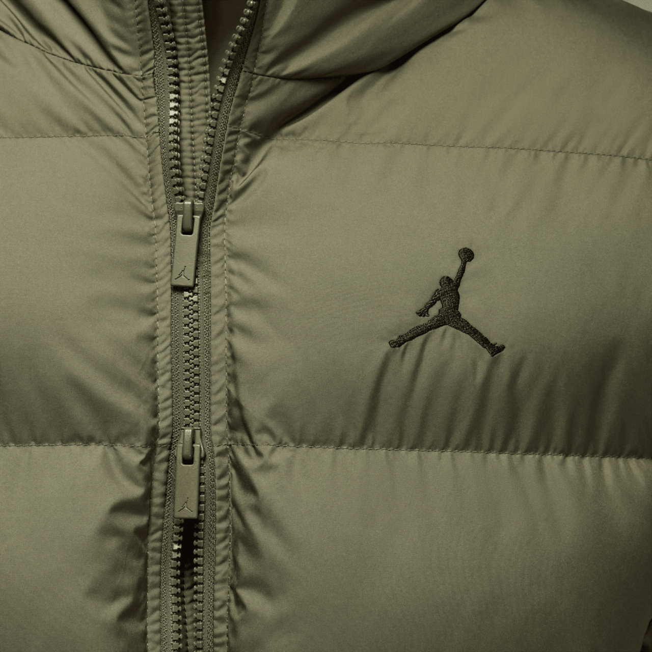 Jordan MJ BRK Puffer Jacket Image 6 of 9. Tap to open photo gallery.