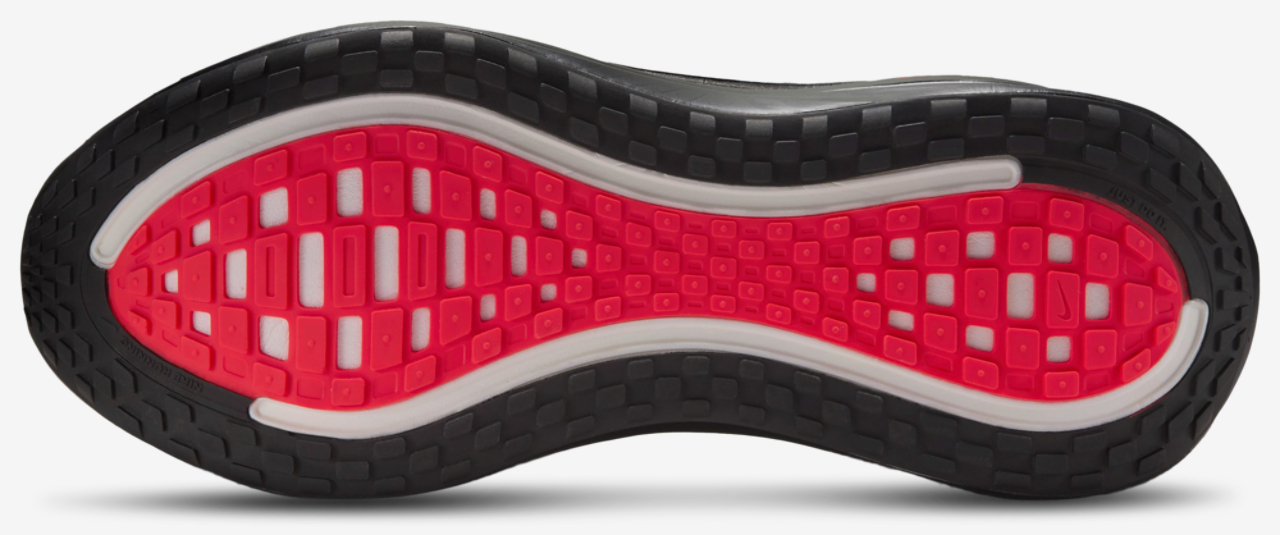 Nike Vomero Plus Image 5 of 5. Tap to open photo gallery.