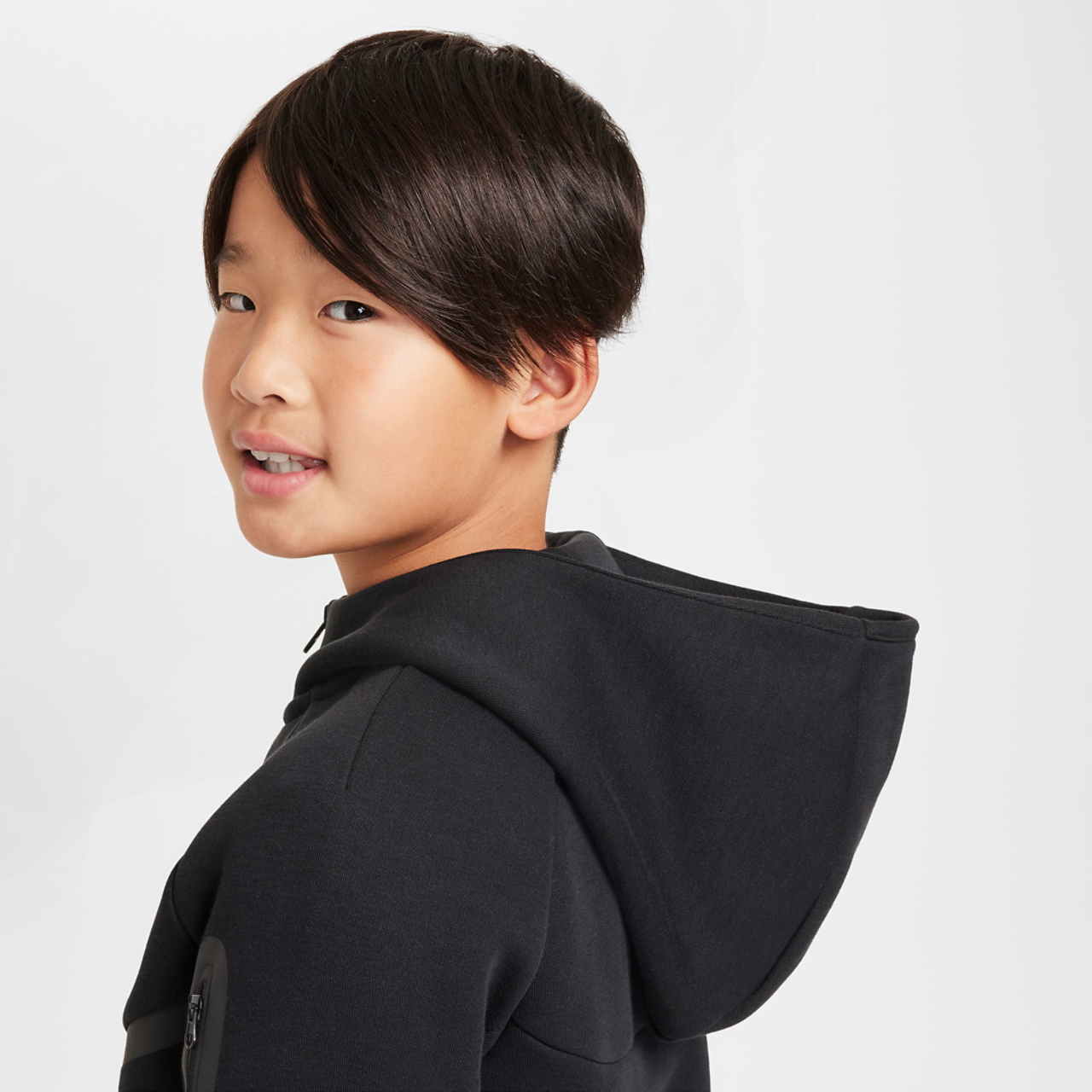 Nike Tech Fleece Full-Zip Image 5 of 5. Tap to open photo gallery.