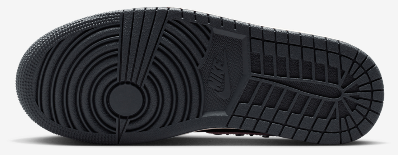 Jordan AJ 1 Mid SE Image 5 of 5. Tap to open photo gallery.