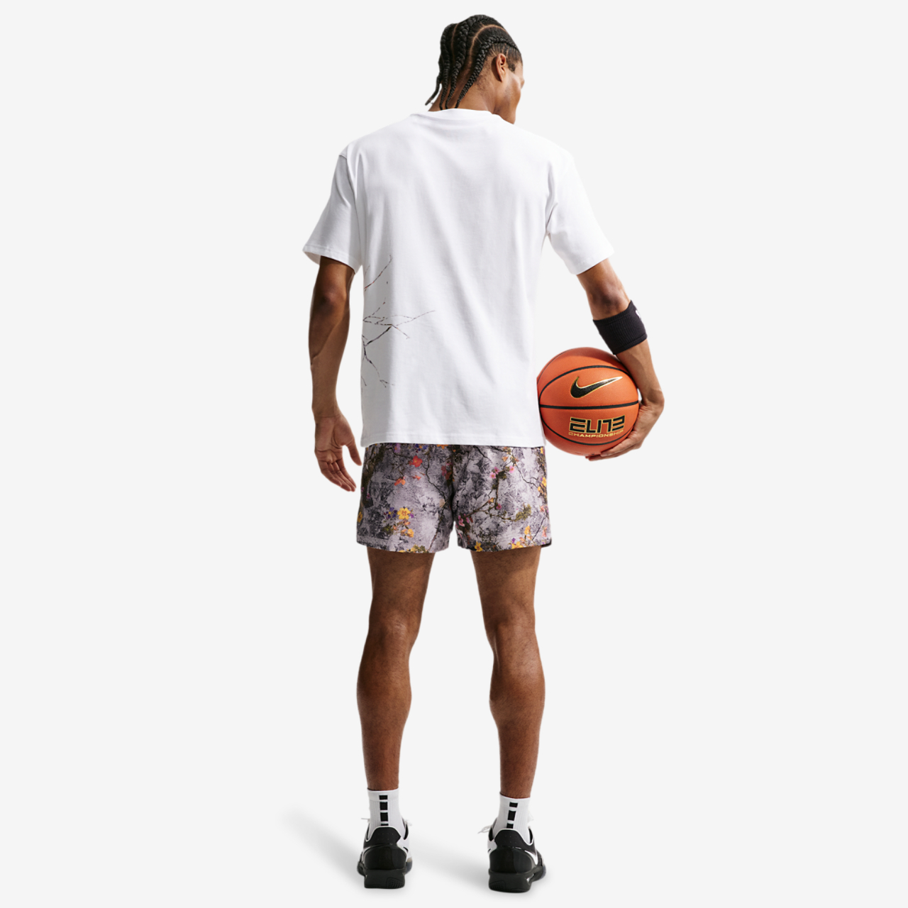 Nike LSE OC Concrete Ball T-Shirt Image 7 of 7. Tap to open photo gallery.
