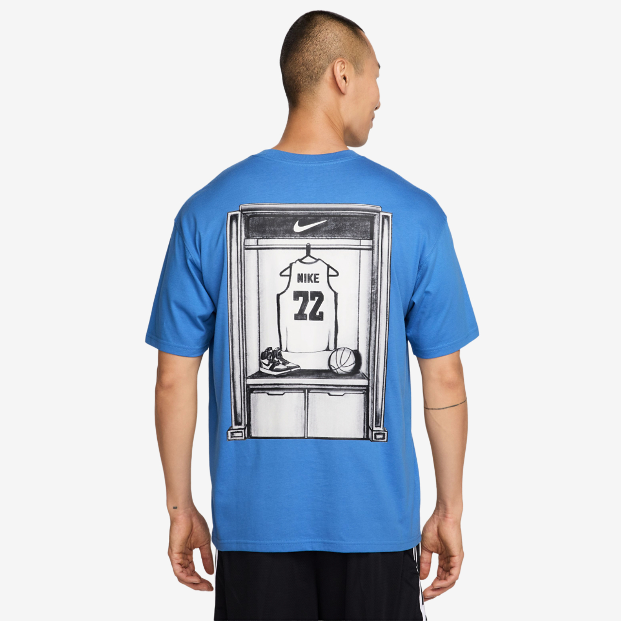 Nike OC LSE Locker T-Shirt Image 2 of 3. Tap to open photo gallery.