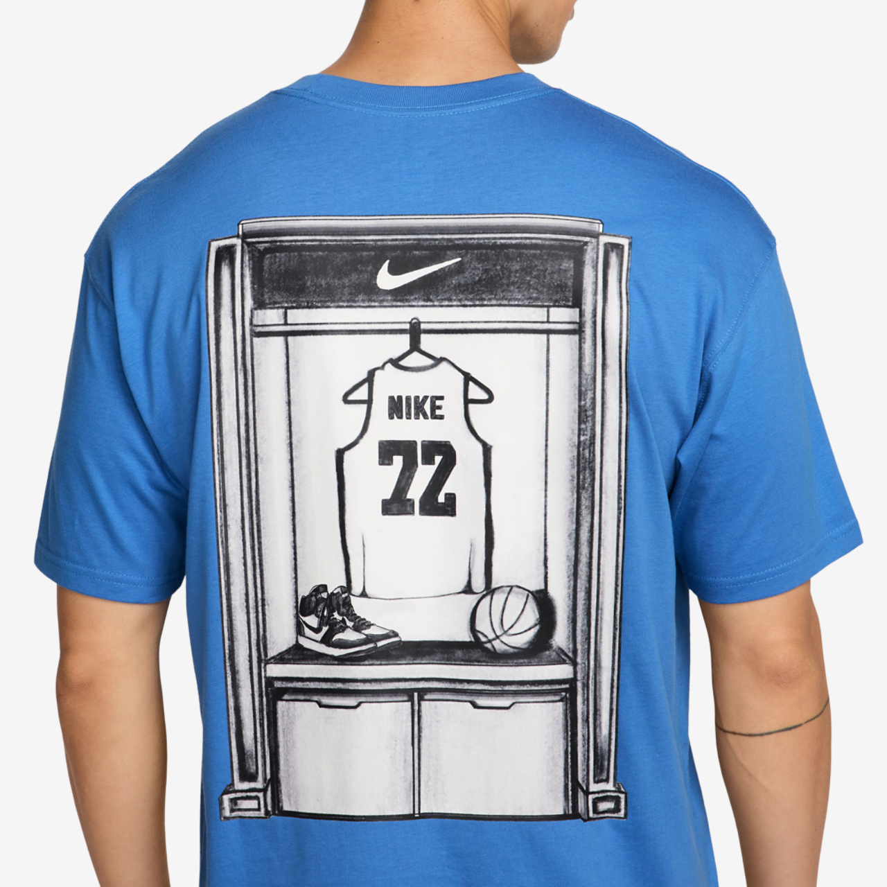 Nike OC LSE Locker T-Shirt Image 3 of 3. Tap to open photo gallery.