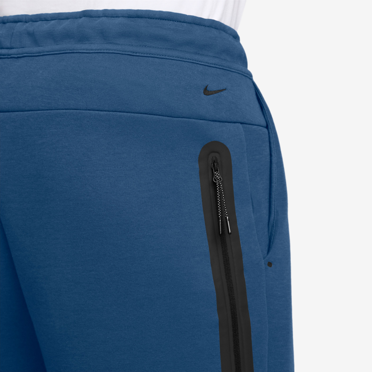 Nike Tech Fleece Shorts Image 4 of 4. Tap to open photo gallery.