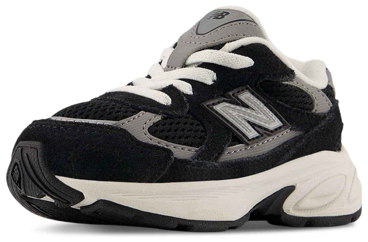 New Balance 2010 Image 6 of 6. Tap to open photo gallery.