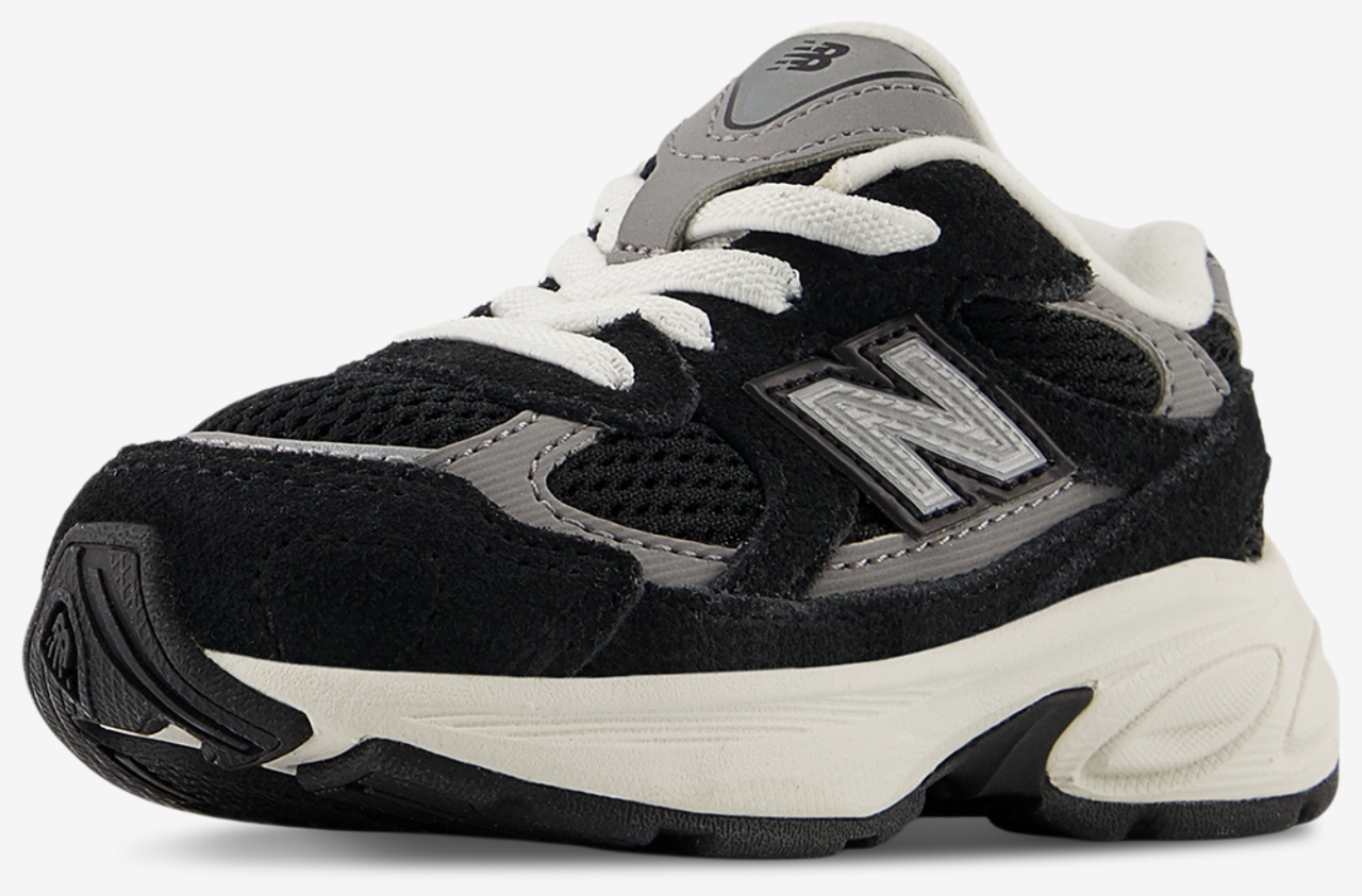 New Balance 2010 Image 6 of 6. Tap to open photo gallery.