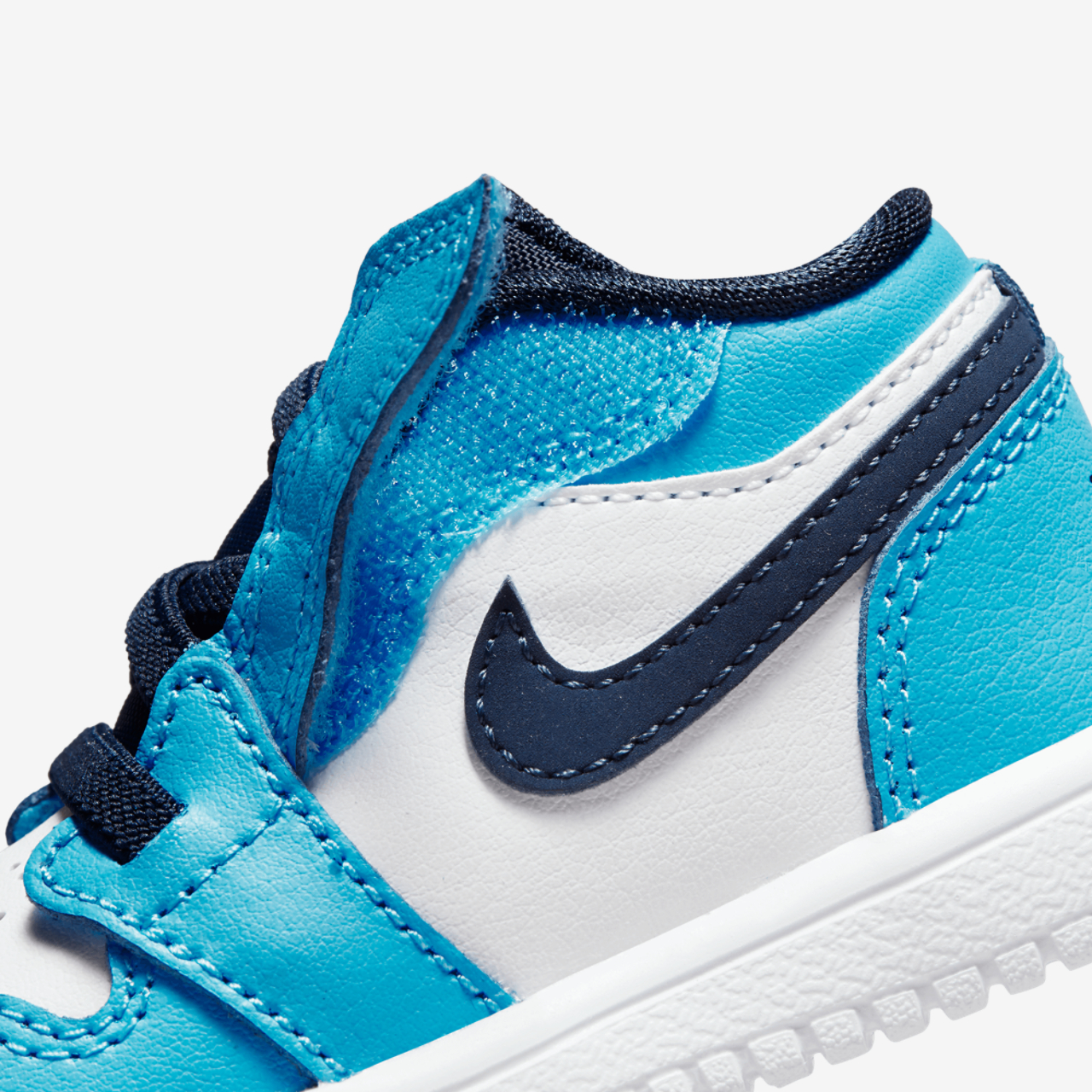 Jordan AJ1 Low ALT Image 8 of 8. Tap to open photo gallery.
