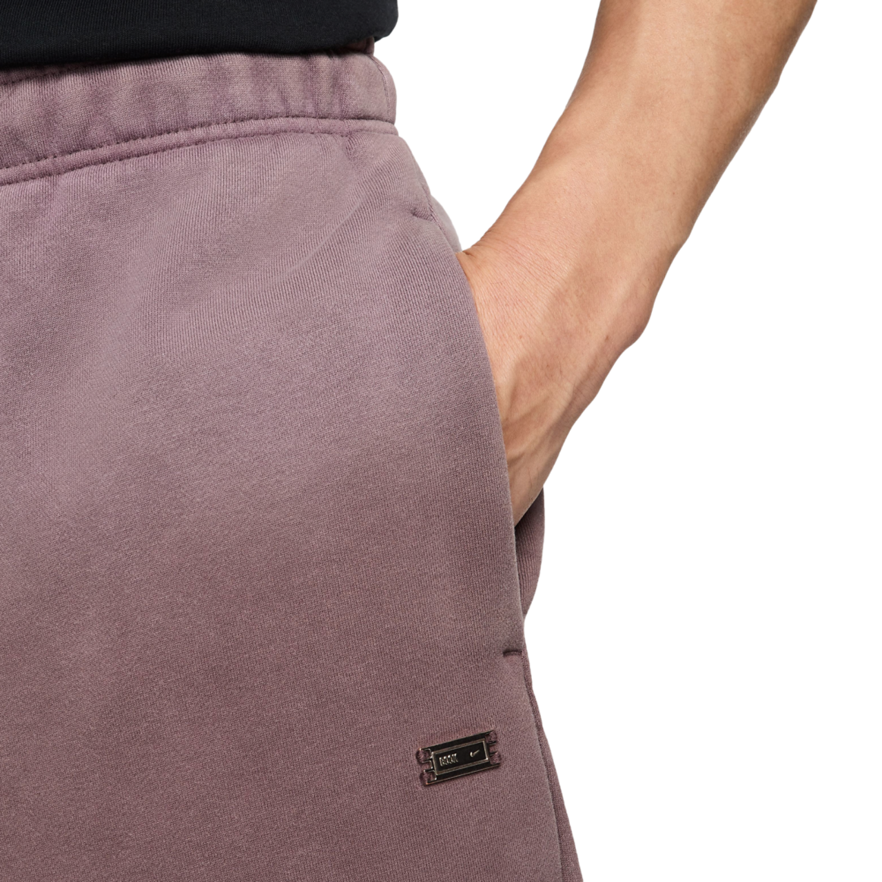 Nike Devin Booker TF Standard Issue Brush Pants Image 3 of 3. Tap to open photo gallery.