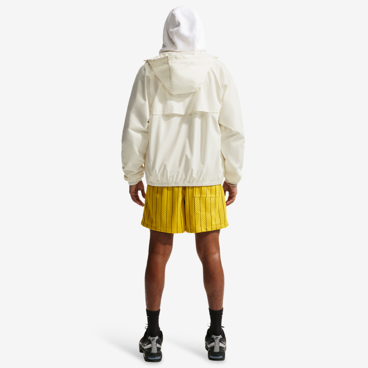 Nike Club BB AMSP Flow Short Image 4 of 4. Tap to open photo gallery.