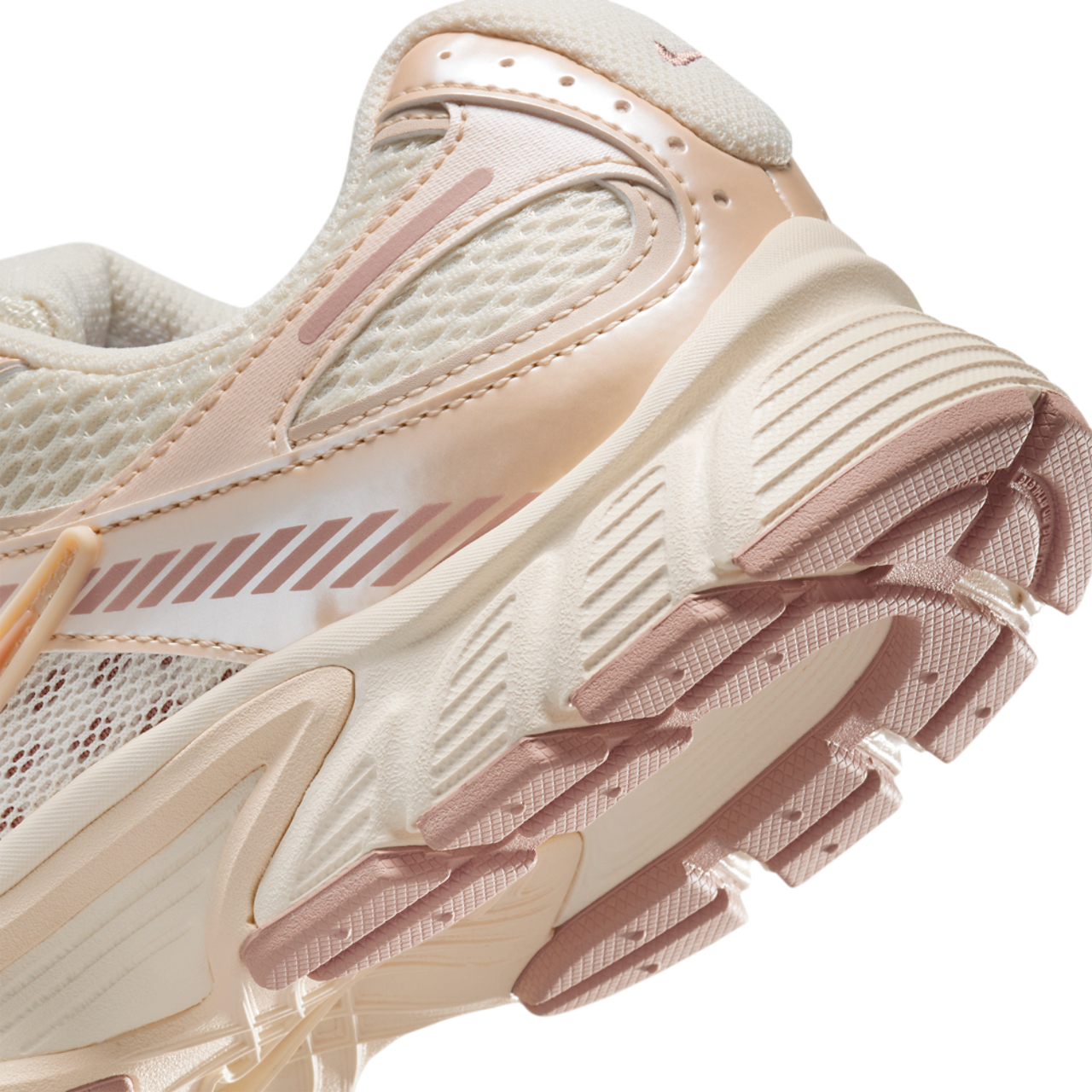 Nike V5 RNR Image 8 of 8. Tap to open photo gallery.